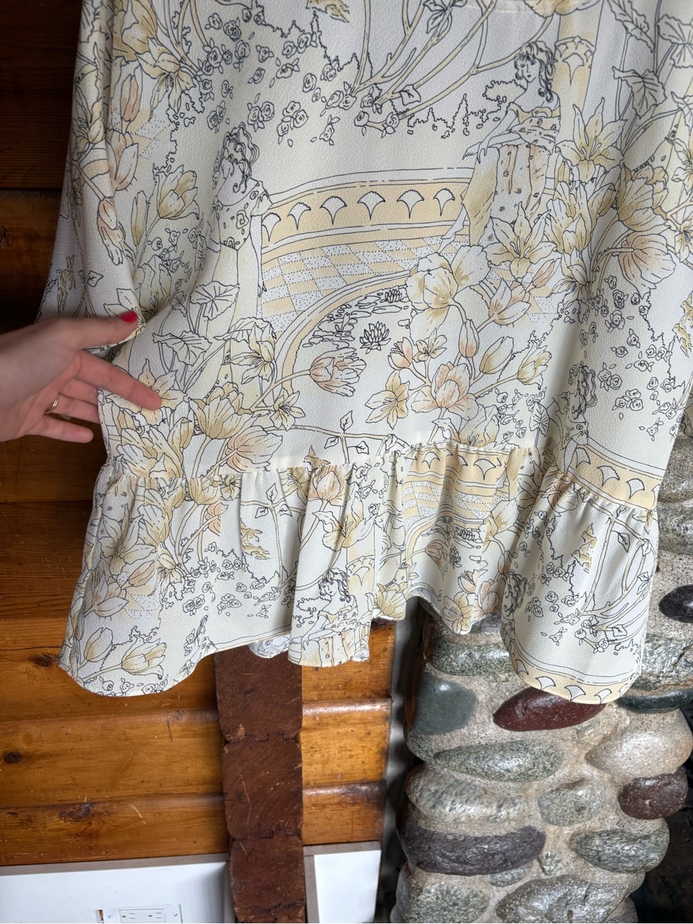 Wilfred Aritzia Cottagecore Floral Peplum Blouse Medium Yellow - Picture 5 of 7